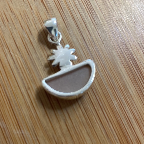 Peach Moonstone Flower Sterling Silver Pendant - Picture 2 of 3